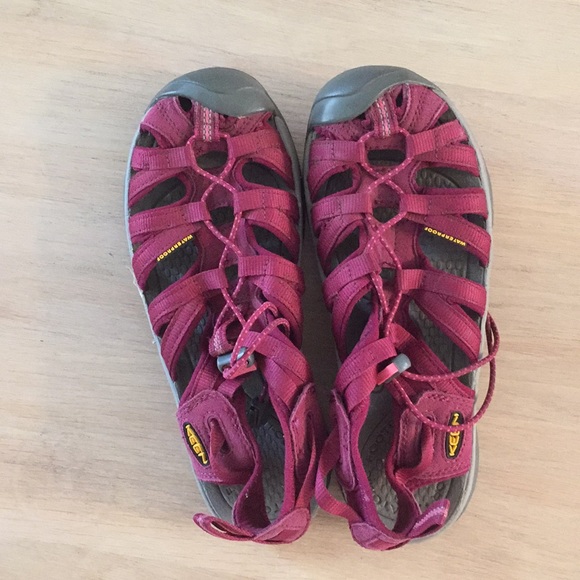 keen whisper beet red